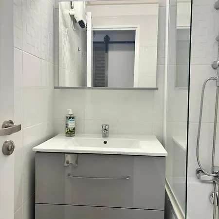 4 Pers , 100m De La Marina Baie Des Anges French Riviera Apartment Villeneuve-Loubet