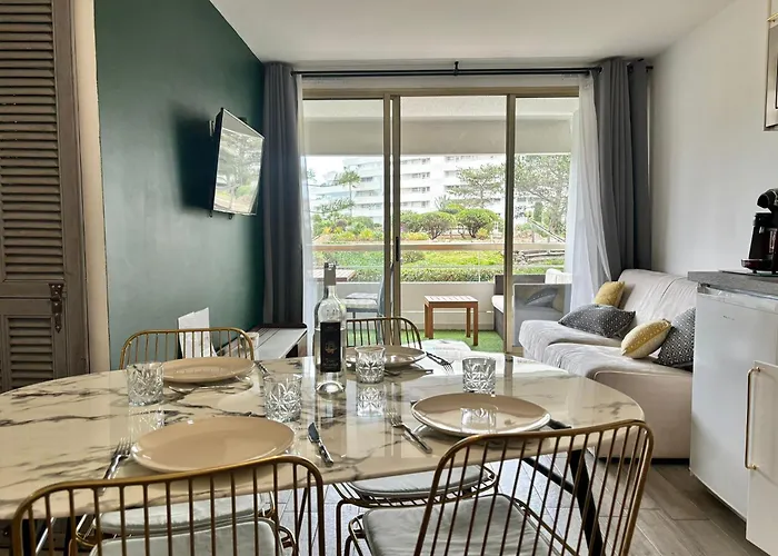 Apartment 4 Pers , 100m De La Marina Baie Des Anges French Riviera *